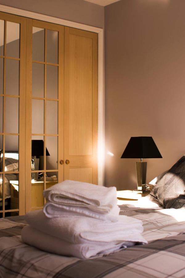 The Bell Apartment. Modern, Stylistic & Luxurious Falkirk Exterior photo